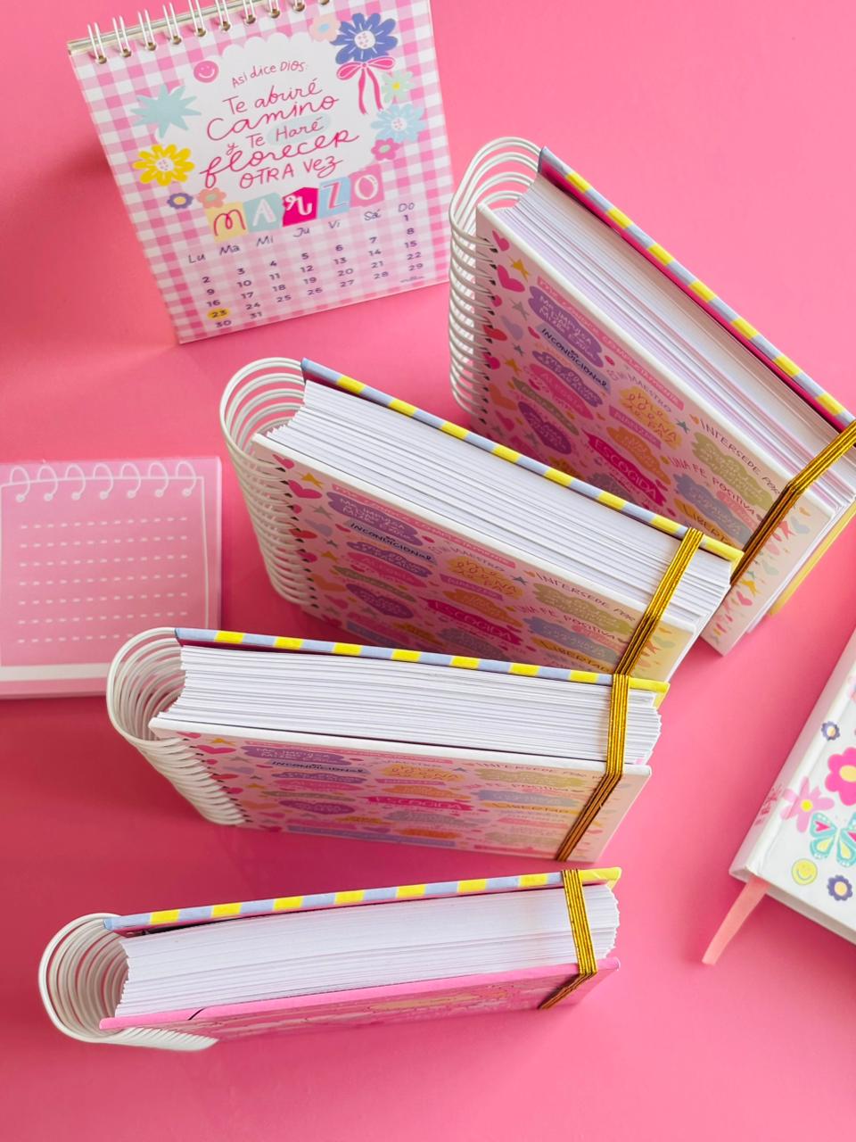 CUADERNO ESCOGIDA HOJAS BLANCAS