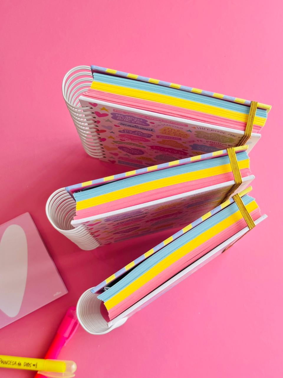 CUADERNO COLORFULL ARCOIRIS